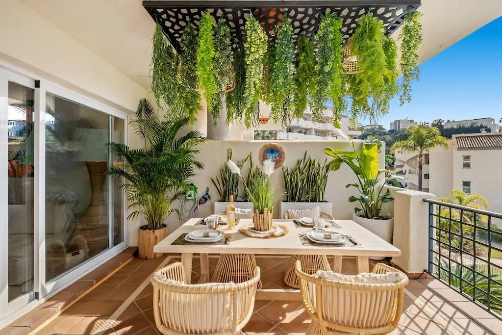 Standing Apartment In Marbella 0*,